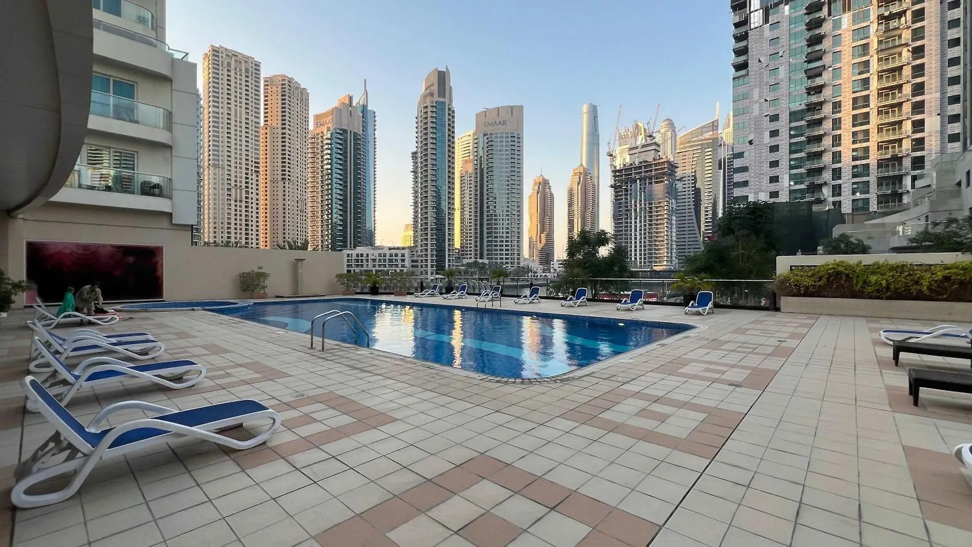 1Br Beach House Vibes In Prime Marina Location Dubai
