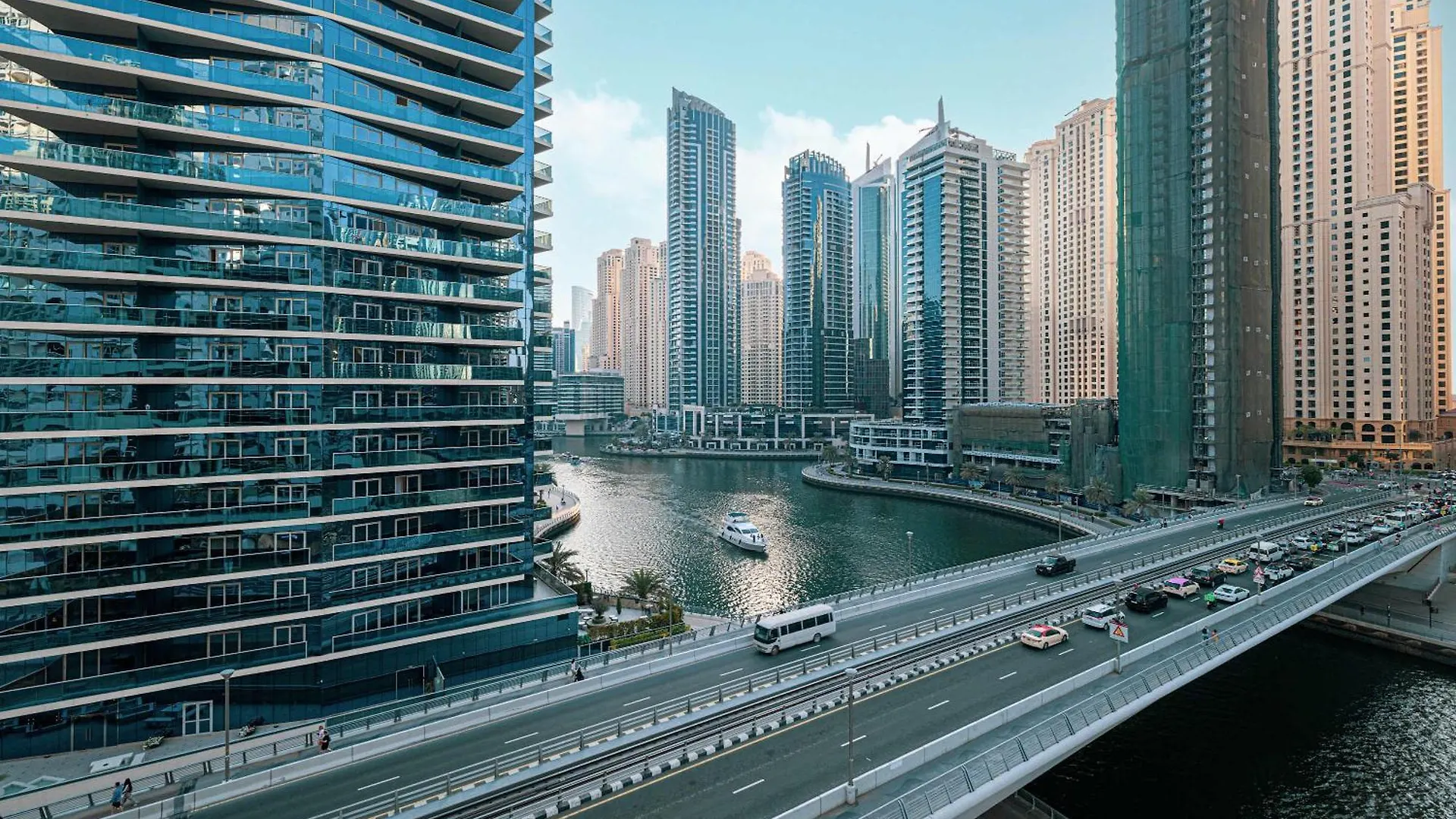 Apartment 1Br Beach House Vibes In Prime Marina Location Dubai