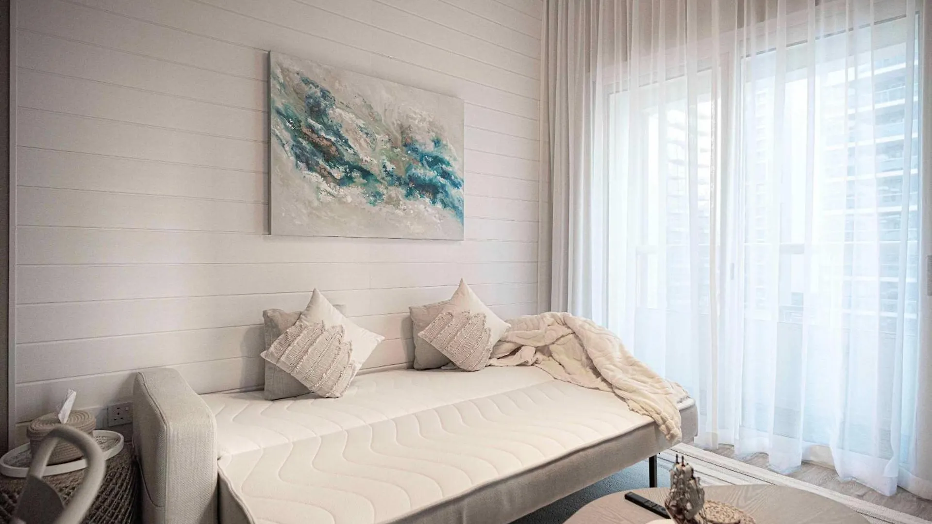 1Br Beach House Vibes In Prime Marina Location Dubai