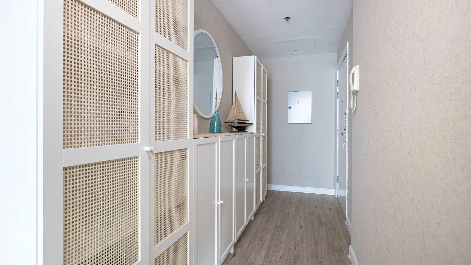 1Br Beach House Vibes In Prime Marina Location Dubai